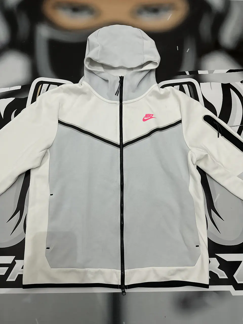 Nike Tech Full Zip - White/Pink and grey USED 6