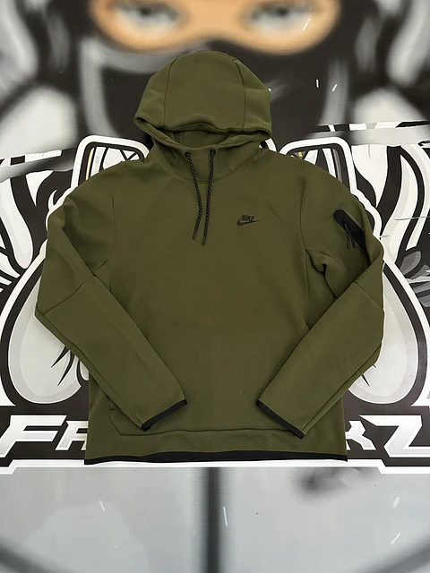 Nike Sportswear Tech Fleece Pullover Hoodie - Olive/Black x GatoradeUSED