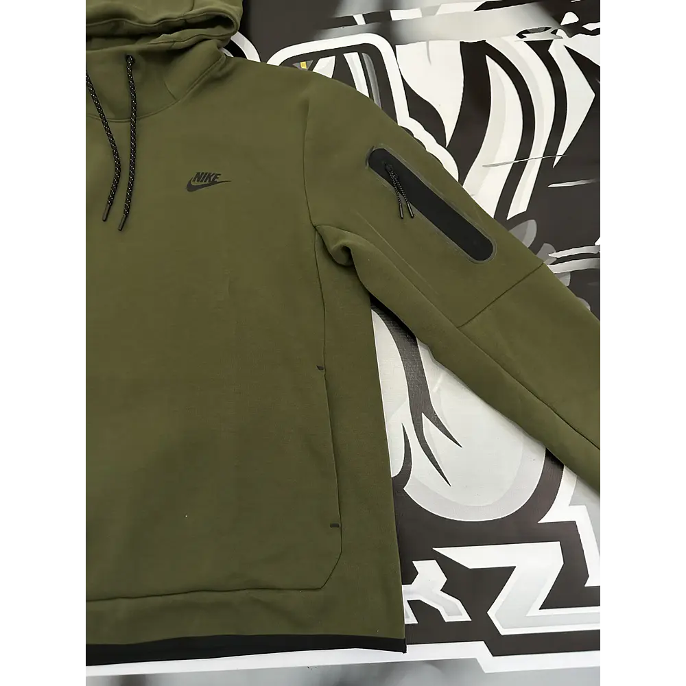 Nike Sportswear Tech Fleece Pullover Hoodie - Olive/Black x GatoradeUSED