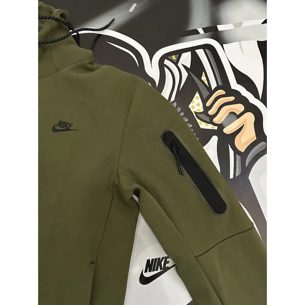 Nike Sportswear Tech Fleece Pullover Hoodie - Olive/Black x GatoradeUSED