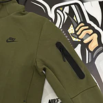 Nike Sportswear Tech Fleece Pullover Hoodie - Olive/Black x GatoradeUSED