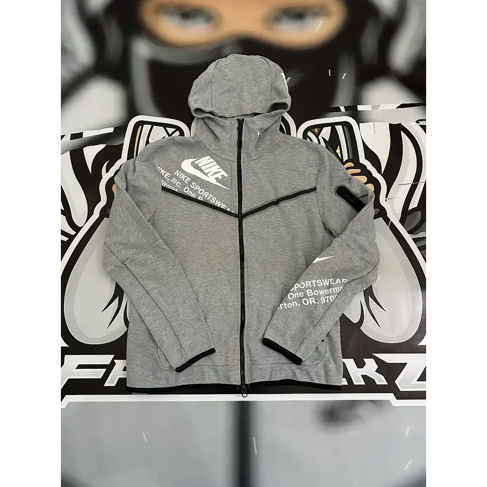Nike Sportswear Tech Fleece Graphic Full-Zip Hoodie - Grey USED