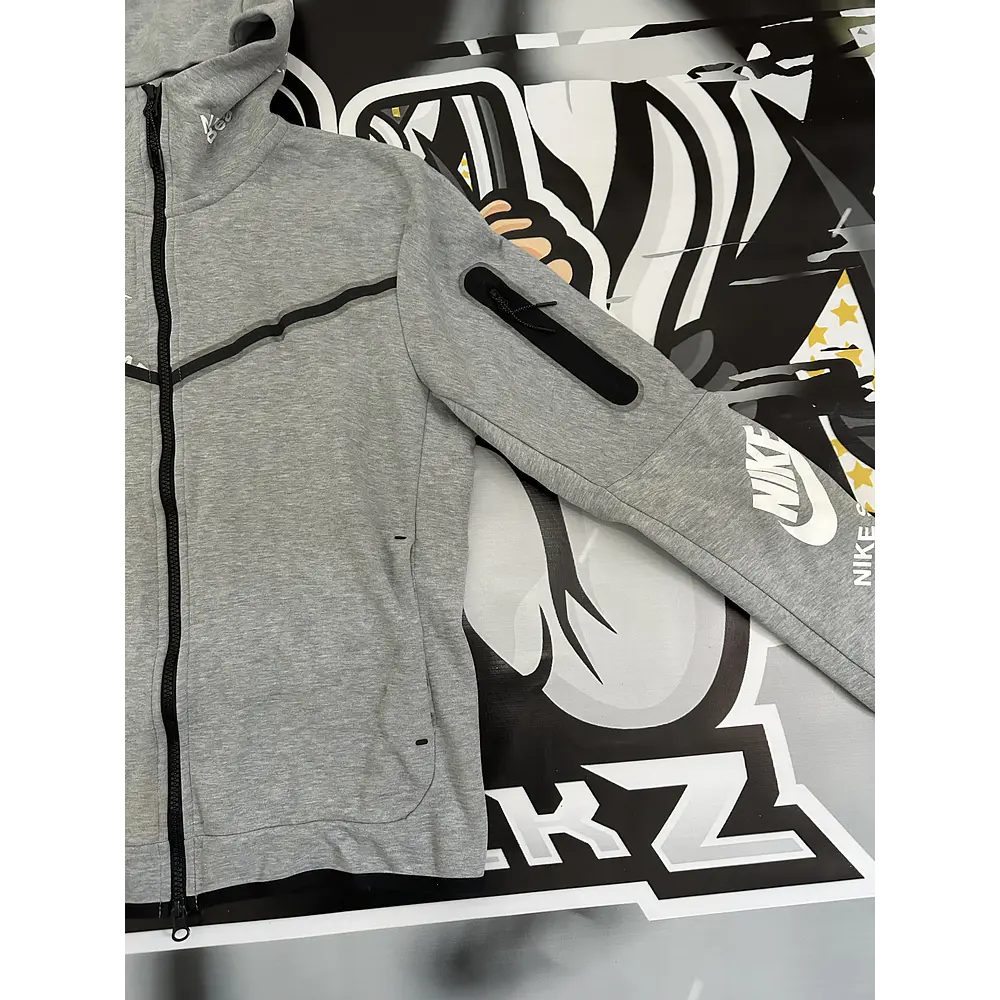 Nike Sportswear Tech Fleece Graphic Full-Zip Hoodie - Grey USED