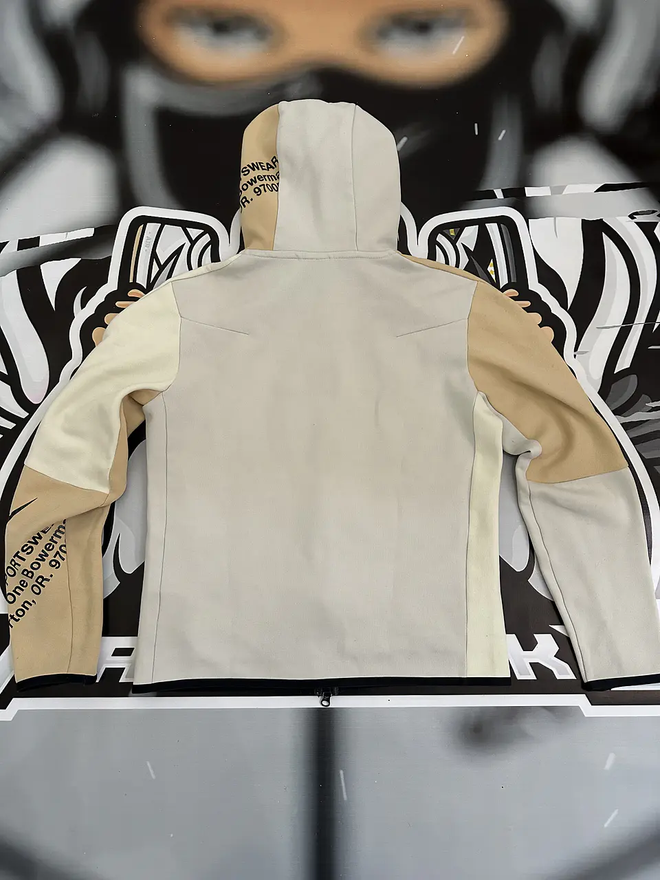Nike Sportswear Tech Fleece Printed Full-Zip Hoodie Light Bone USED 9