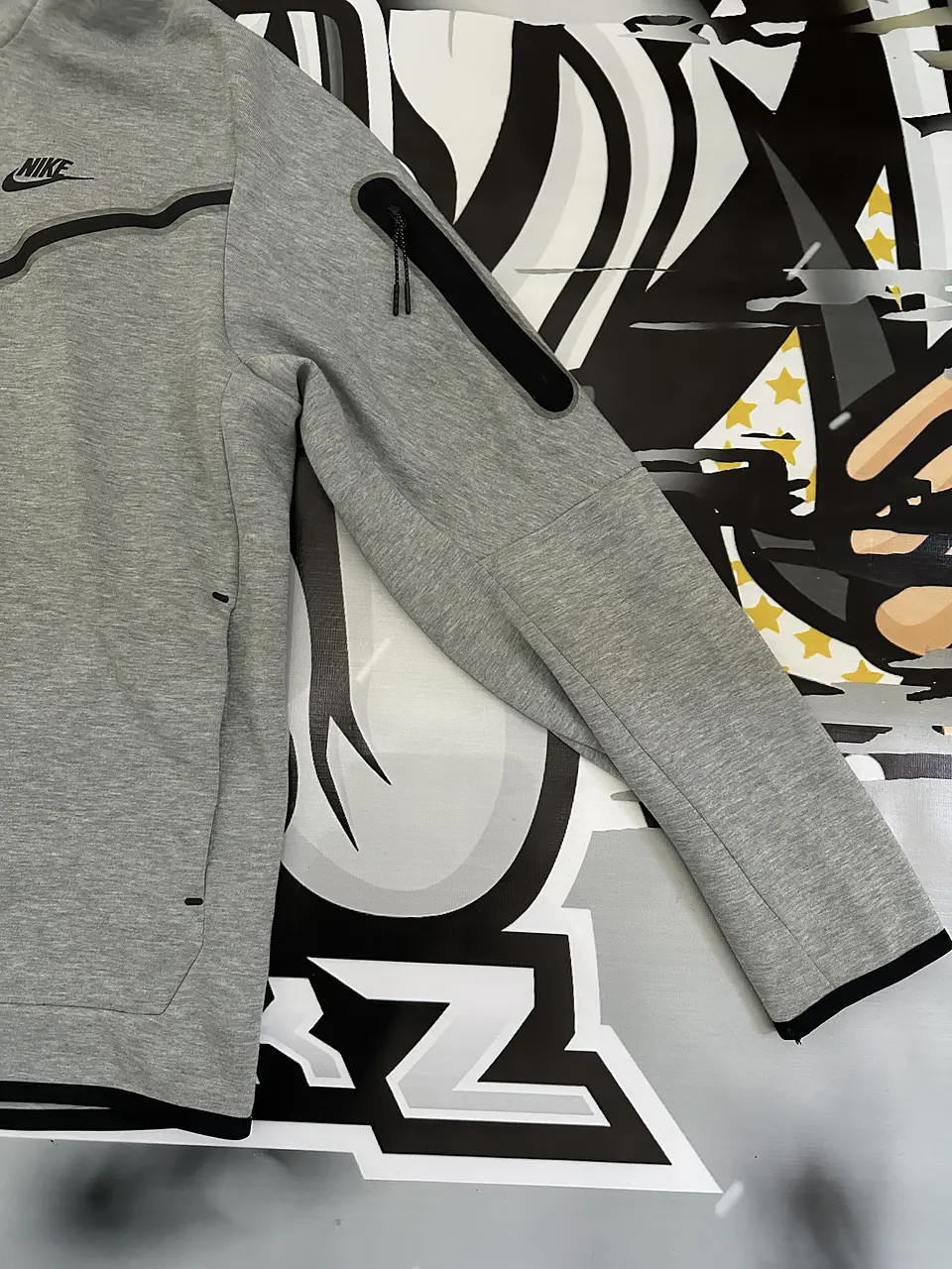 Nike Sportswear Tech Fleece Full-Zip Hoodie - Dark Grey Heather USED 3