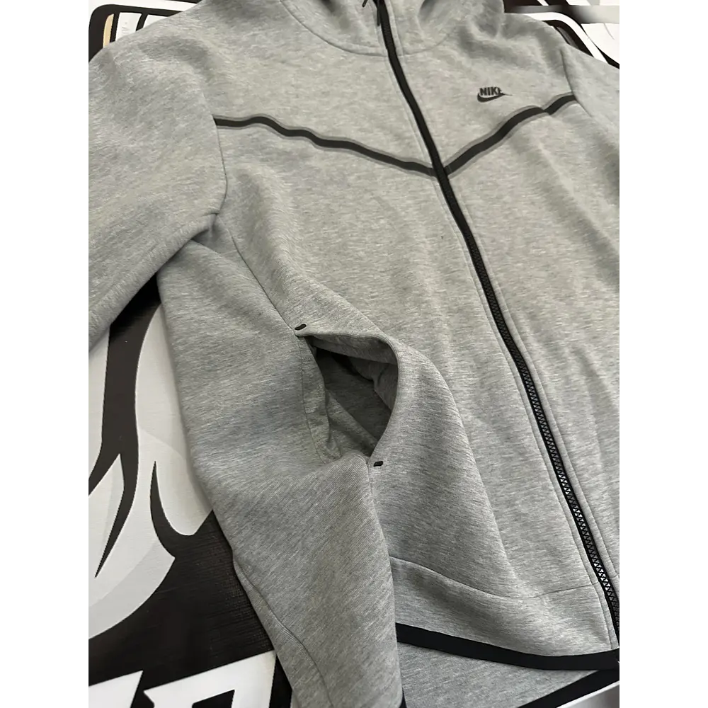 Nike Sportswear Tech Fleece Full-Zip Hoodie - Dark Grey Heather USED