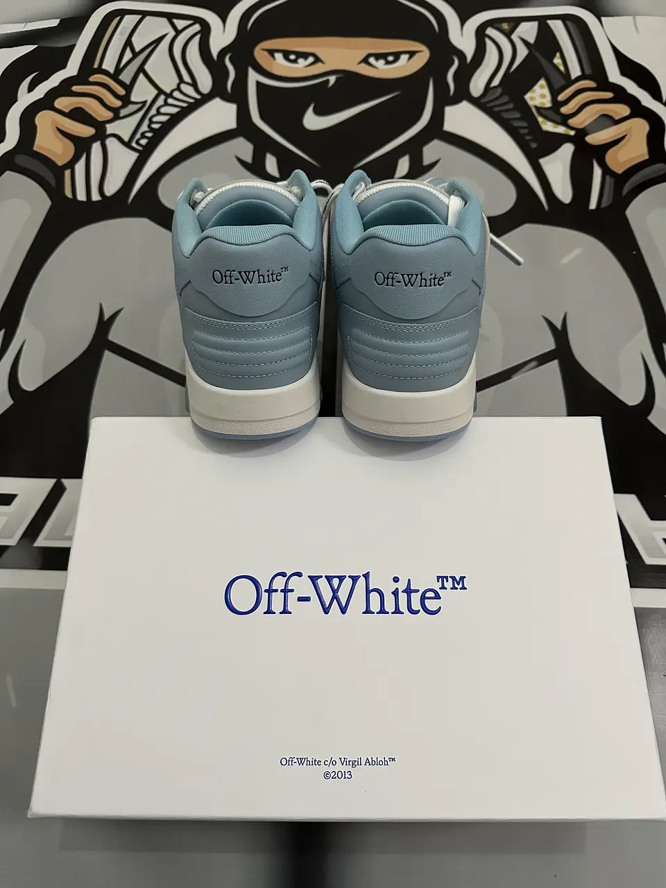 Off white - White and Blue / Out Of Office 5