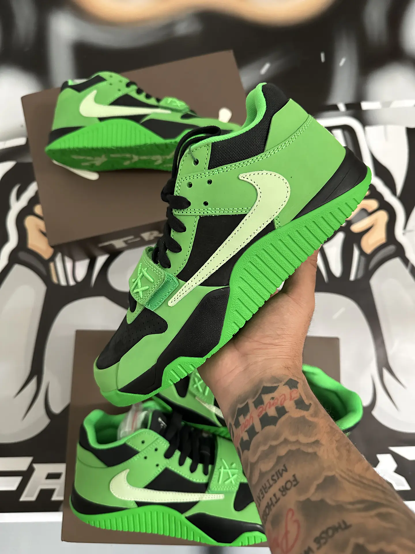 Jordan CJ1 T-Rexx Travis scott Green Spark  8