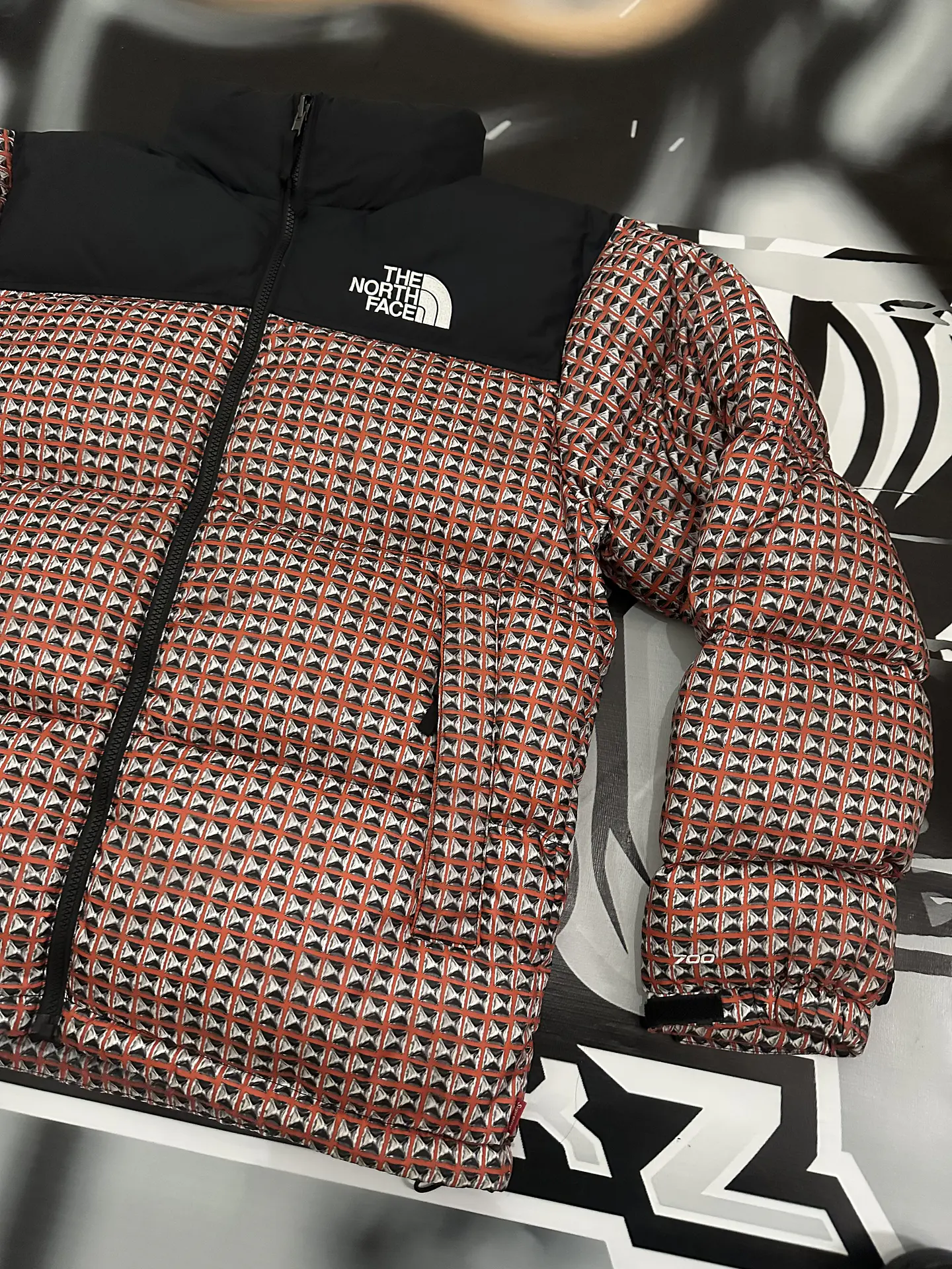 Supreme The north Face Nuptse Jacket Red  6