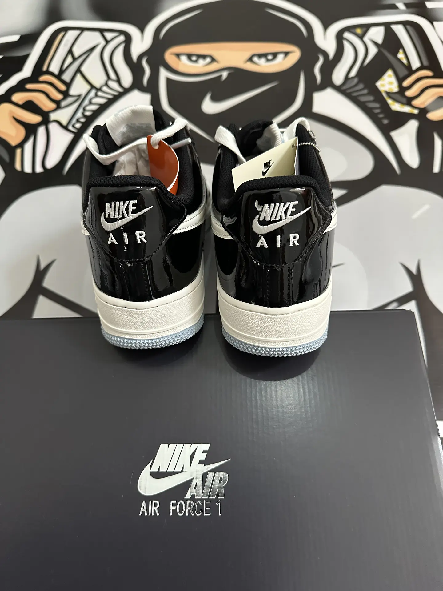 Nike Air forcé 1 low Black Iron Grey patent 4