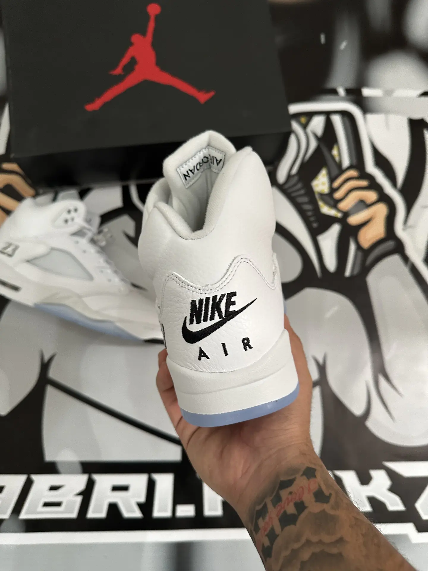 Air Jordan retro 5 White metalic  10
