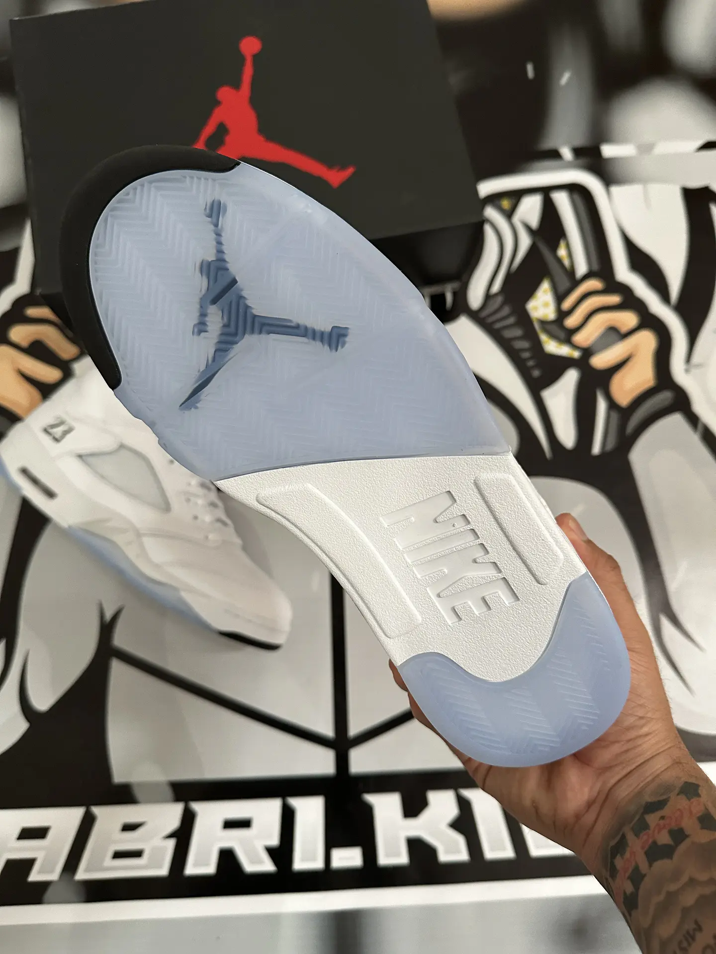Air Jordan retro 5 White metalic  11
