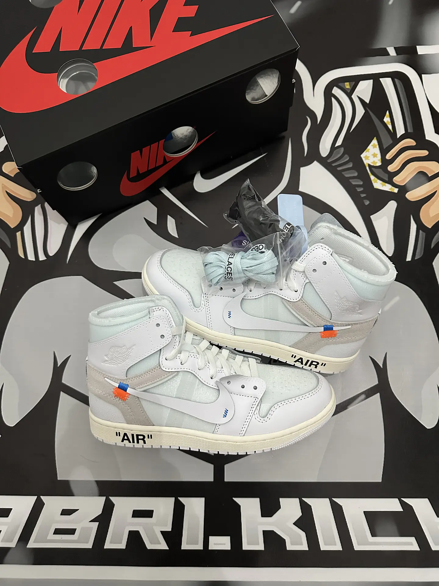 Jordan 1 Retro High OG x Virgil Abloh Archive ‘Alaska’  3