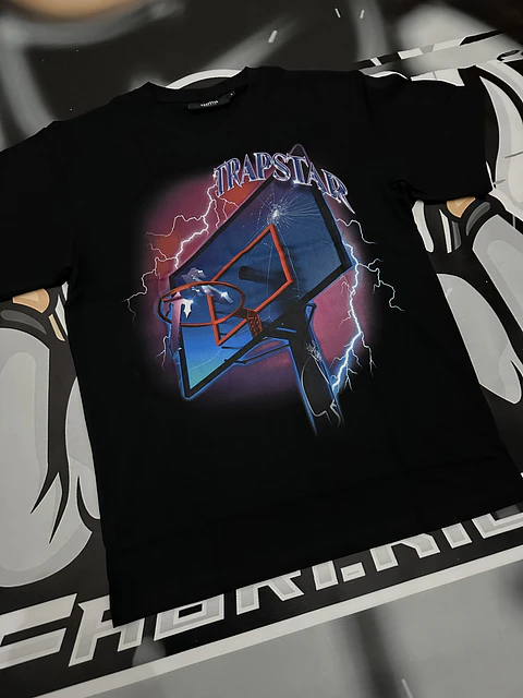 Camiseta Trapstar - TRIPLE TRS BALL