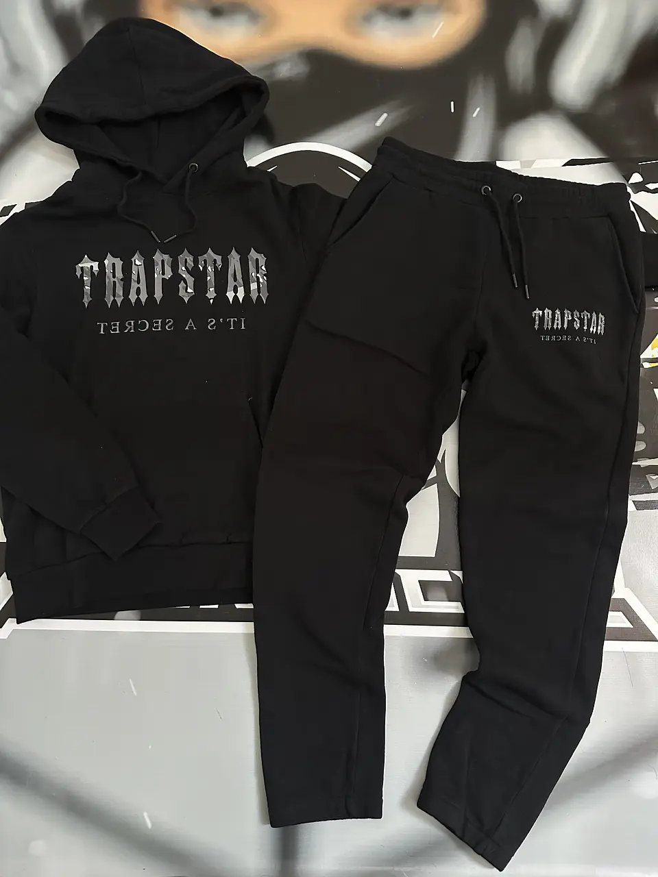 Trucksuit Trapstar Camo logo -  black 1