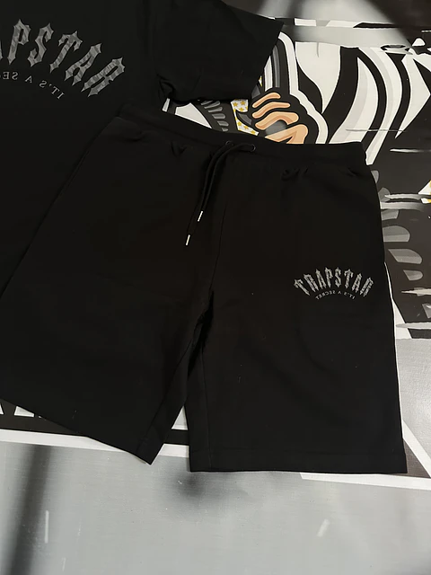 Trucksuit short set Trapstar Camo logo -  black
