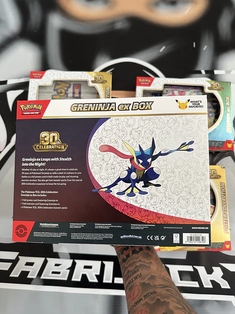 pokemo tcg; 30th Celebration Elite Greninja ex Box (Inglés)