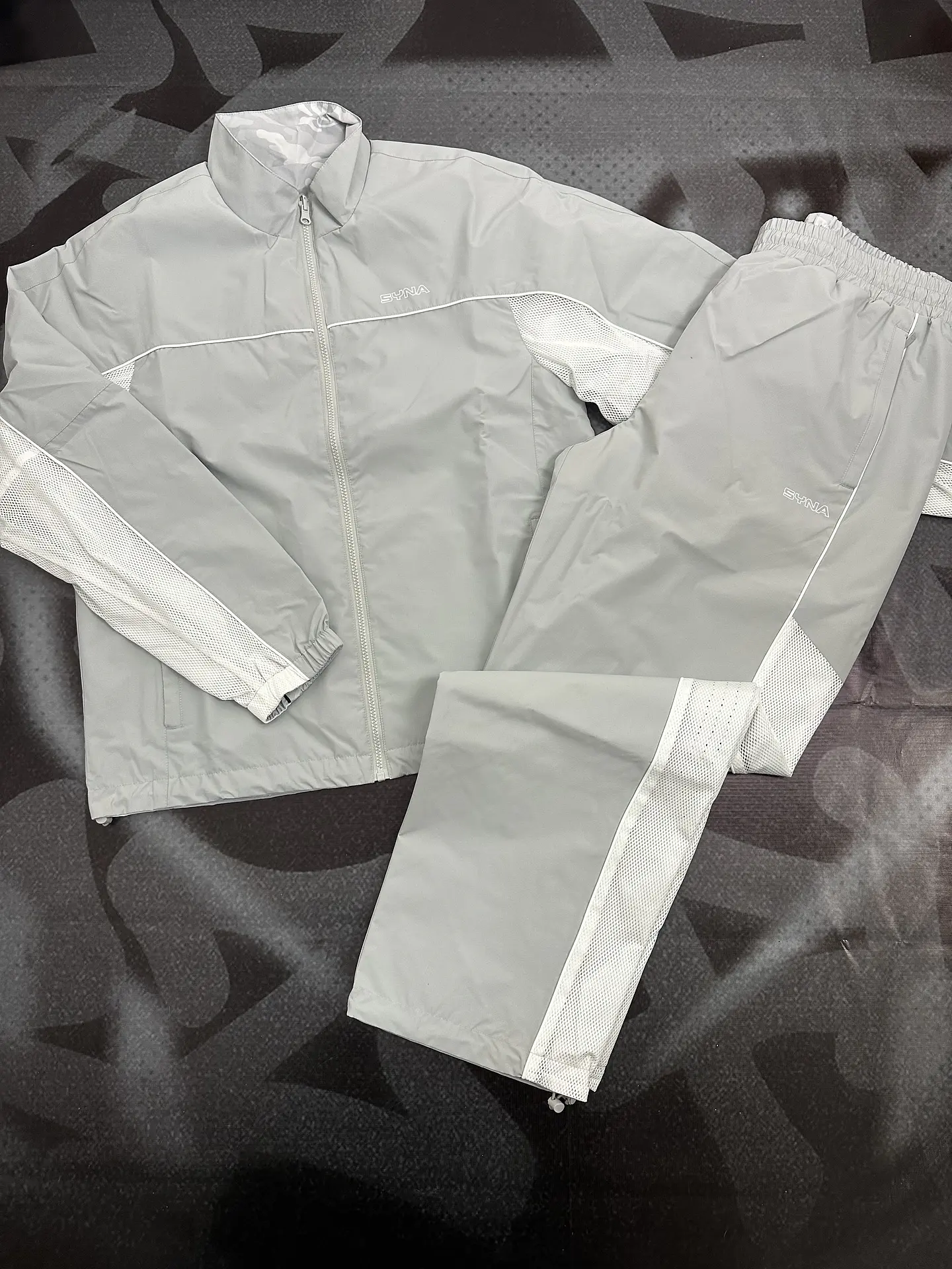 Trucksuit syna grey reverse camo  1