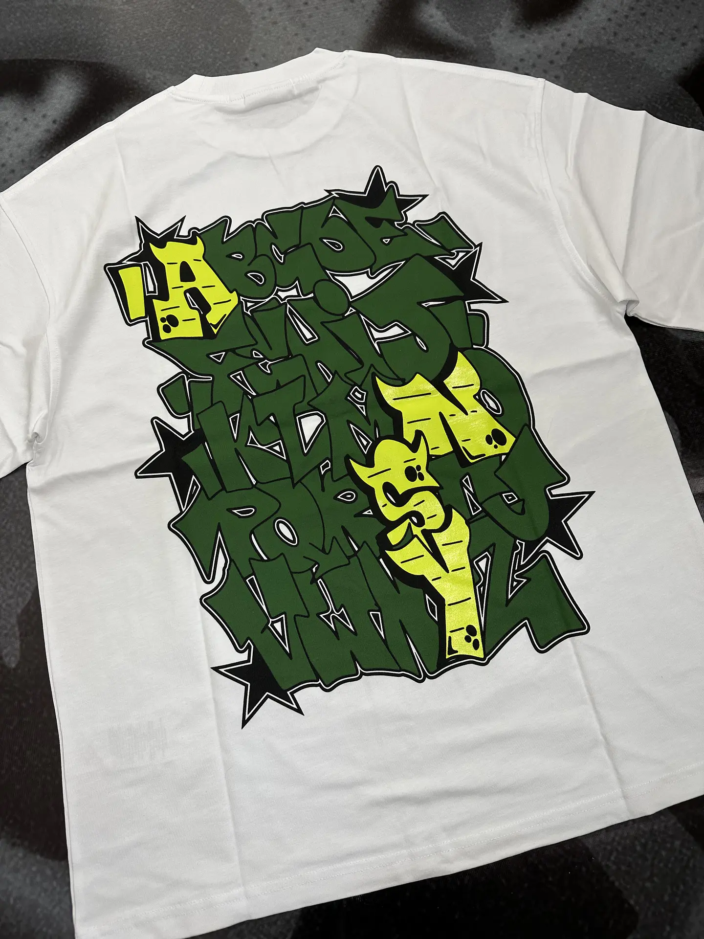 camiseta syna - white/green logo 4