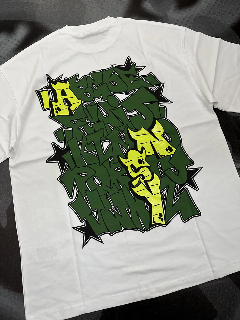 camiseta syna - white/green logo 4