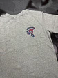 camiseta syna - grey sonic logo red/blue - Miniatura 2