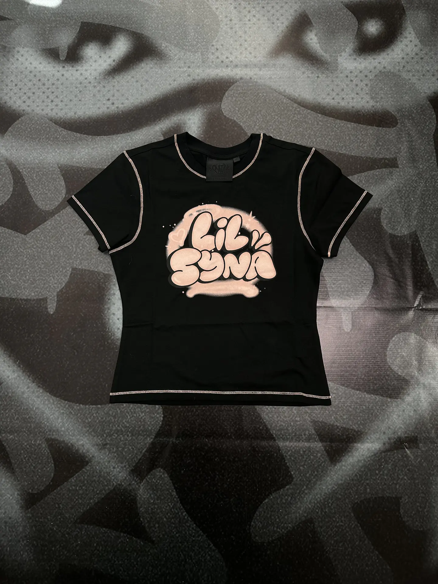baby tee syna - black rosse logo 1