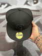 gorro new era x syna - full black - Miniatura 4