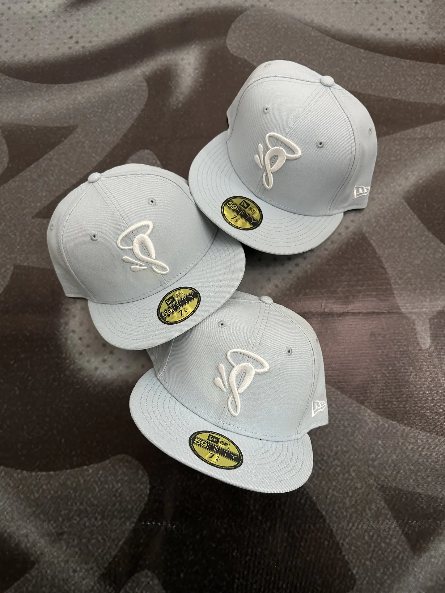 gorro new era x syna - baby blue 1