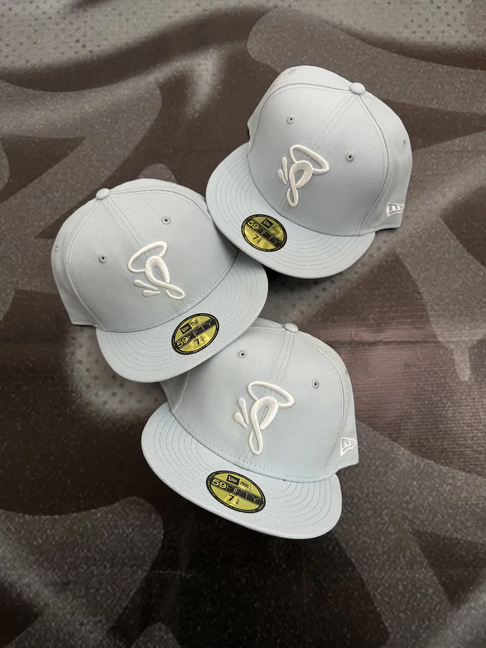 gorro new era x syna - baby blue 1