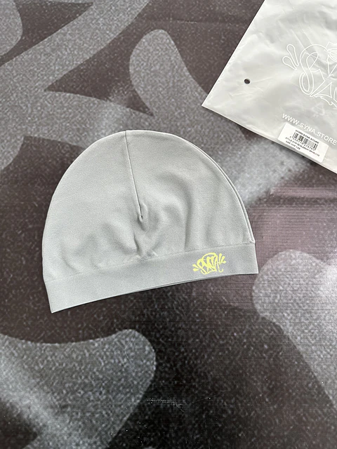 skull cap syna - grey and neo logo