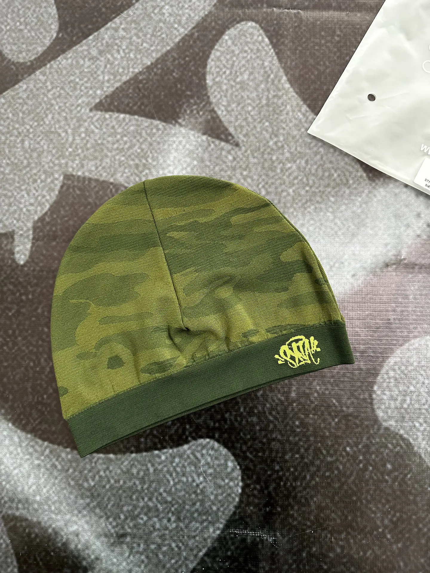 skull cap syna - camo green and readactive logo 2
