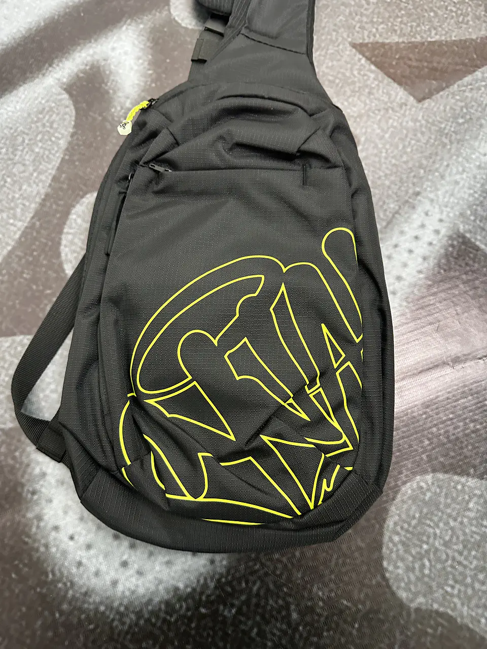 bag syna - black and yellow 2