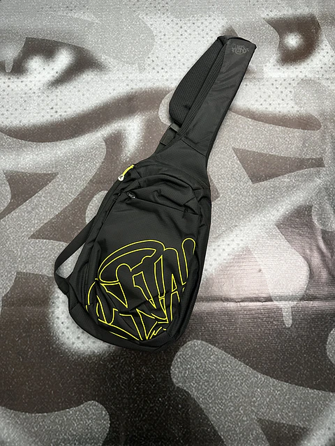 bag syna - black and yellow