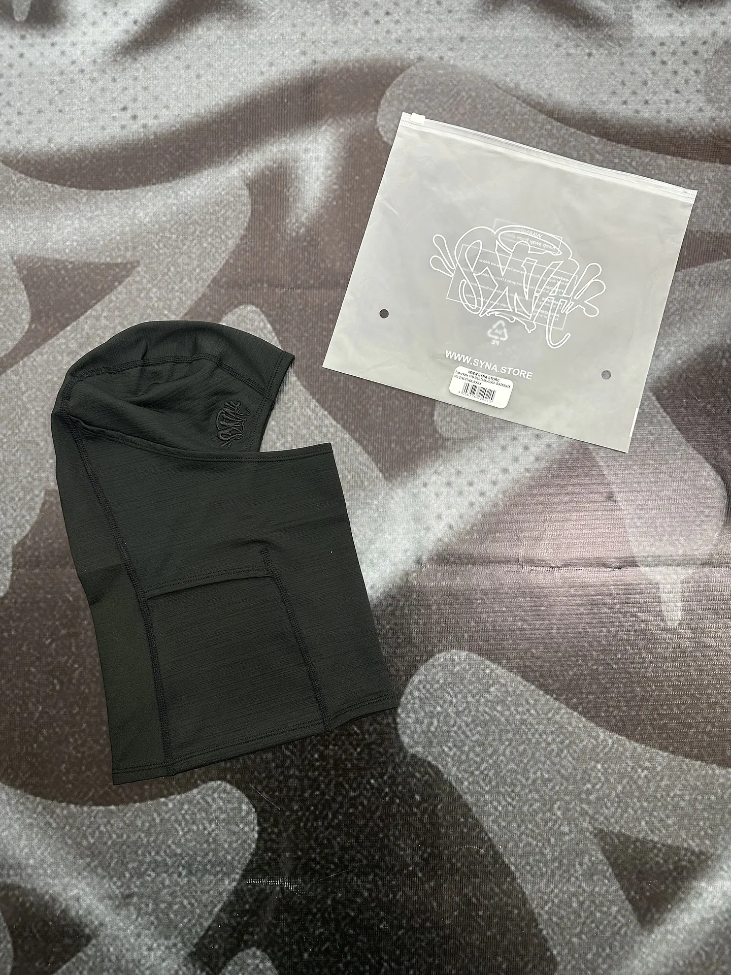 pasamontaña syna - triple black 1