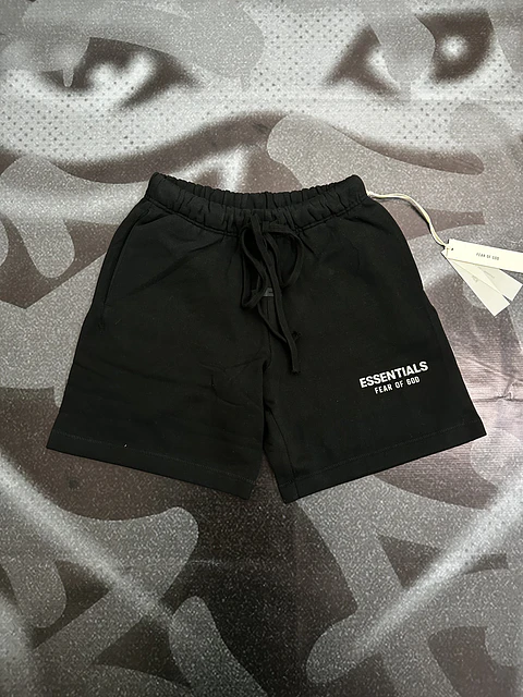 Short ESSENTIALS Jet Black Classic Fit SS25