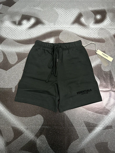 Short ESSENTIALS Stretch Limo SS22