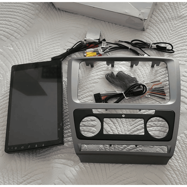 R42 - Auto Rádios Skoda Octavia 2008 a 2013 RS, YIZUN, 2013 Junyi 9`  android  