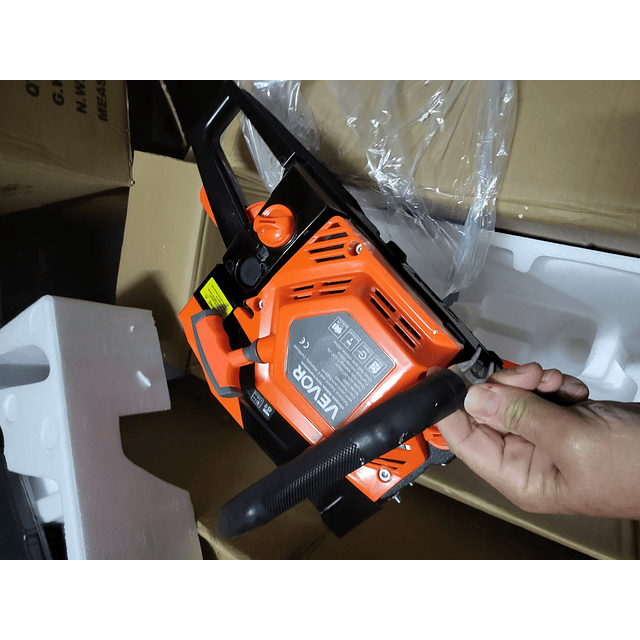 FACE1326 Potente motosserra Vevor  58cc  lamina de 50cm depósito 50ML 2,7 hp 11.800 rpm