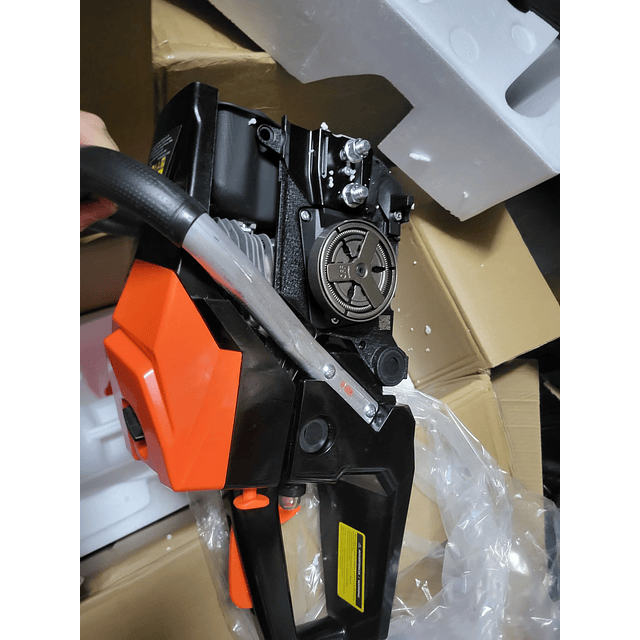 FACE1326 Potente motosserra Vevor  58cc  lamina de 50cm depósito 50ML 2,7 hp 11.800 rpm