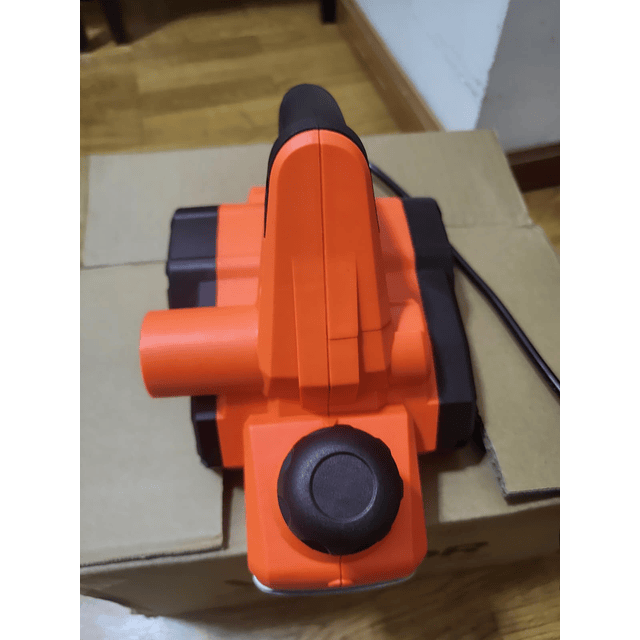 FACE1375 Plaina elétrica VEVOR, largura de corte de 82 mm, 650 W, 16800 rpm corte ajustável, 2 lâminas, 