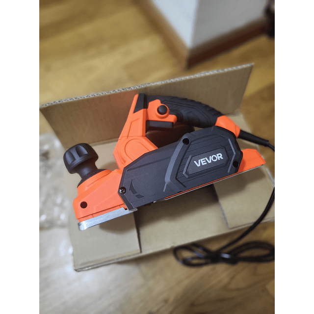 FACE1375 Plaina elétrica VEVOR, largura de corte de 82 mm, 650 W, 16800 rpm corte ajustável, 2 lâminas, 