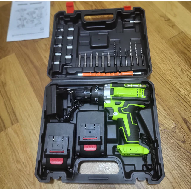 FACE1417 Aparafusadora com duas baterias e mala com acessórios