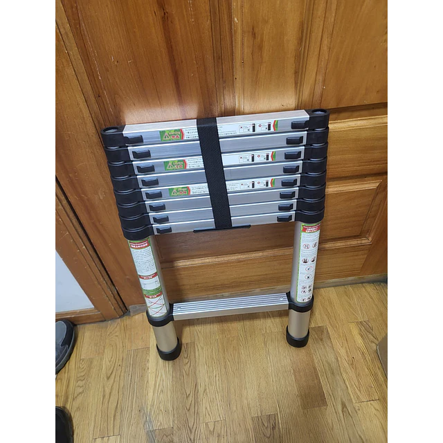 FACE1424 Escada telescópica dobrável com 2.6 metros com ganchos 