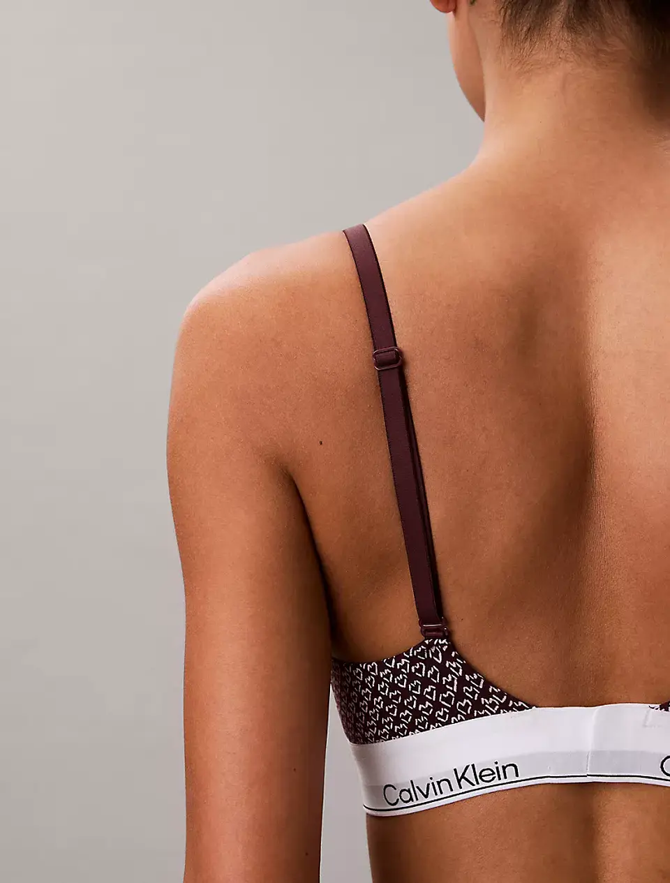 Sosten Calvin Klein 2