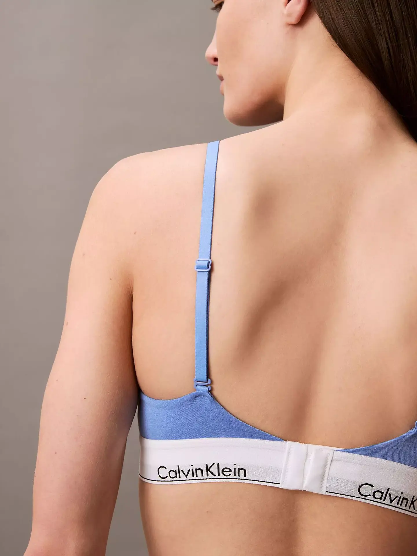 Sosten Calvin Klein 3