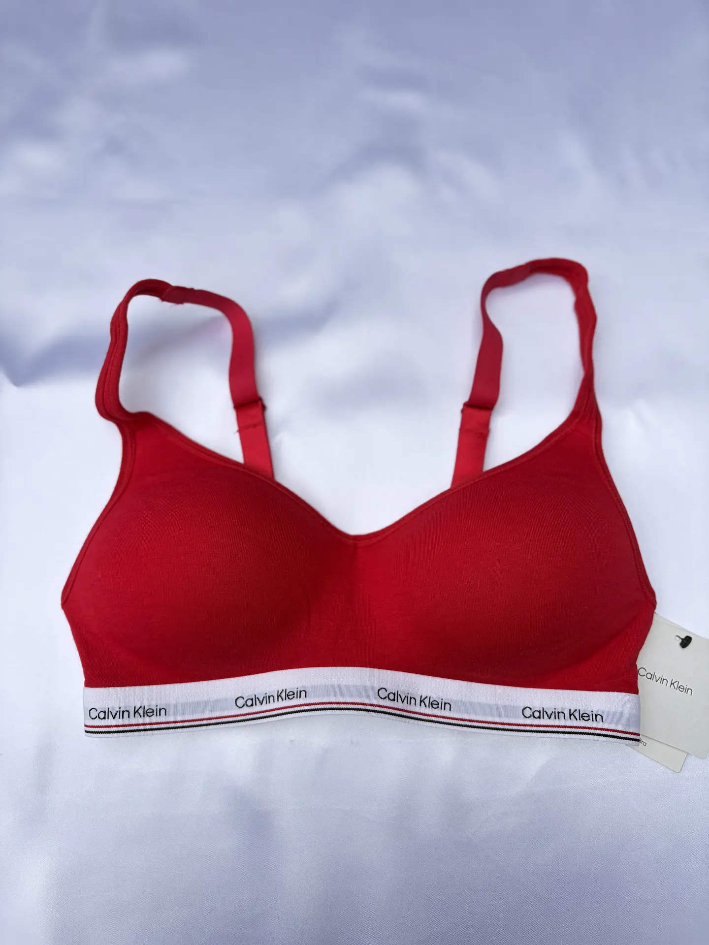 Sosten Calvin Klein 1
