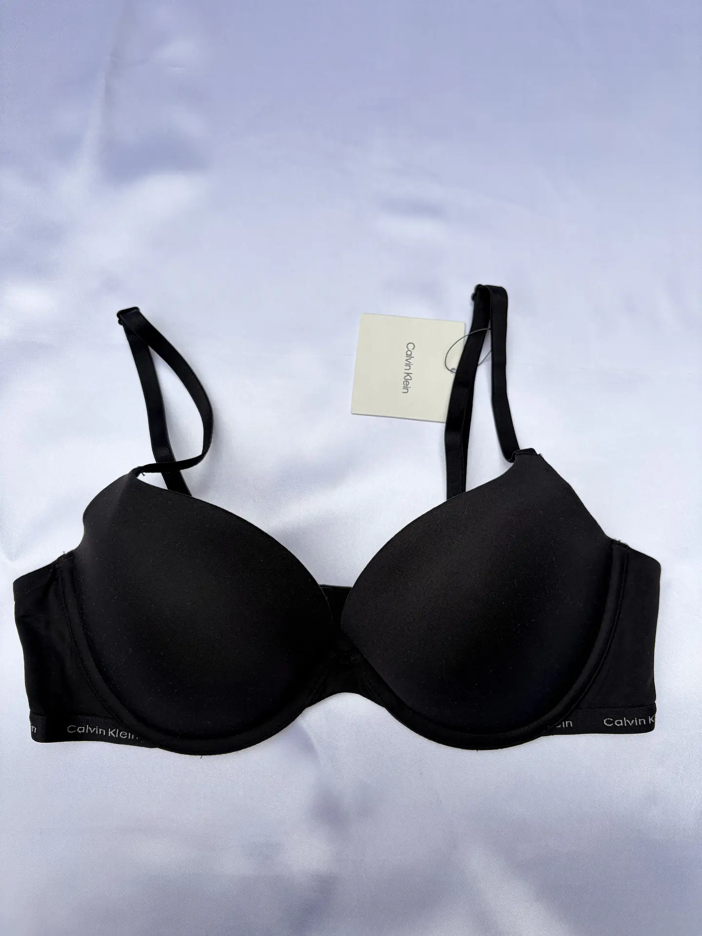 Sosten Calvin Klein 1