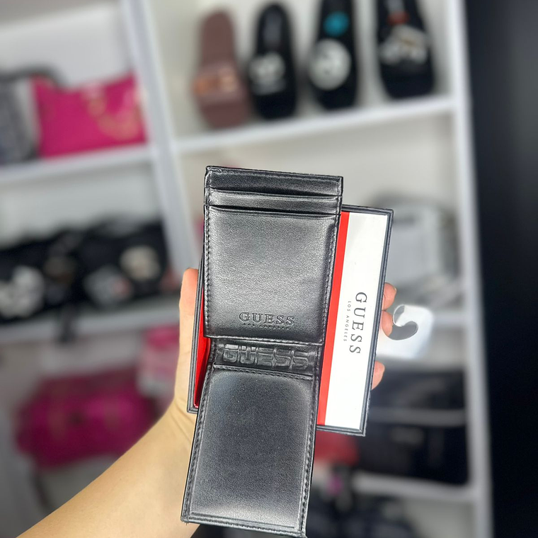 Tarjetero GUESS 2