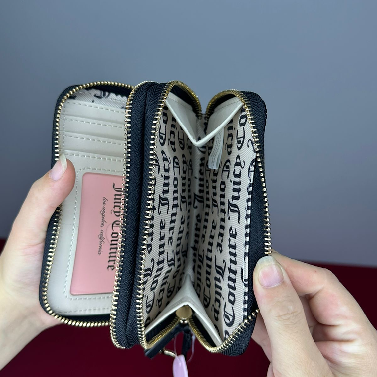 Billetera JUICY COUTURE  3
