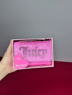 Billetera Fucsia JUICY COUTURE Cajita